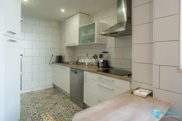 4 bedroom Apartment for Sale in Málaga-77290