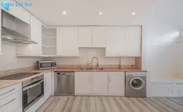 4 bedroom House for Sale in La Quinta-3235