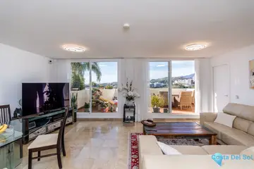 4 bedroom Apartment for Sale in Benahavís-97749