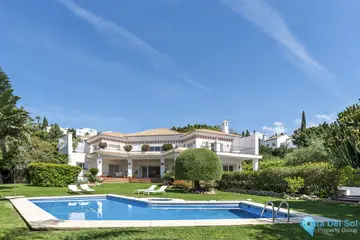 6 bedroom House for Sale in El Paraiso