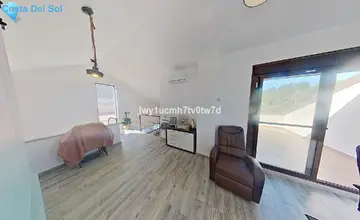 5 bedroom House for Sale in Alhaurín de la Torre-3282
