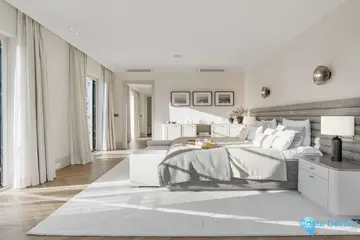 5 bedroom House for Sale in Marbella-98163