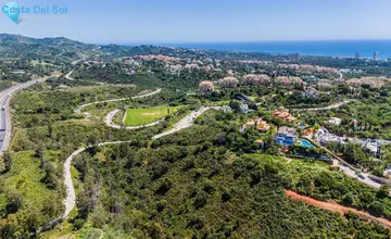 2114m2 Plot for Sale in Elviria-3366