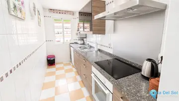 2 bedroom Apartment for Sale in San Luis de Sabinillas-99125