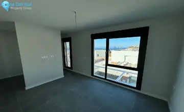 4 bedroom House for Sale in Riviera del Sol-4010