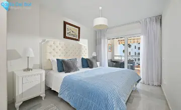 2 bedroom Apartment for Sale in Calahonda-4041