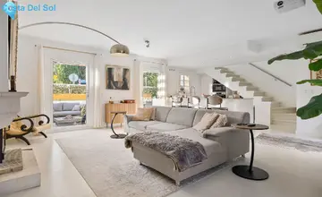 2 bedroom House for Sale in Guadalmina Baja