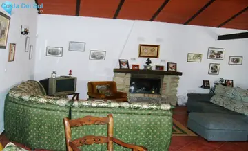 2 bedroom House for Sale in Alora-4168