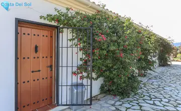 4 bedroom House for Sale in Alozaina-4267