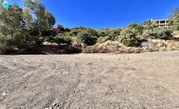 1100m2 Plot for Sale in Benahavís-4570