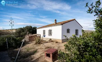 2 bedroom House for Sale in Manilva