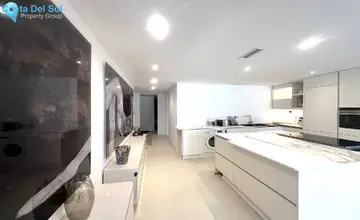 3 bedroom Apartment for Sale in Nueva Andalucía-4643